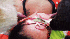 Loris – Sucking 2 dogs dicks at the time 